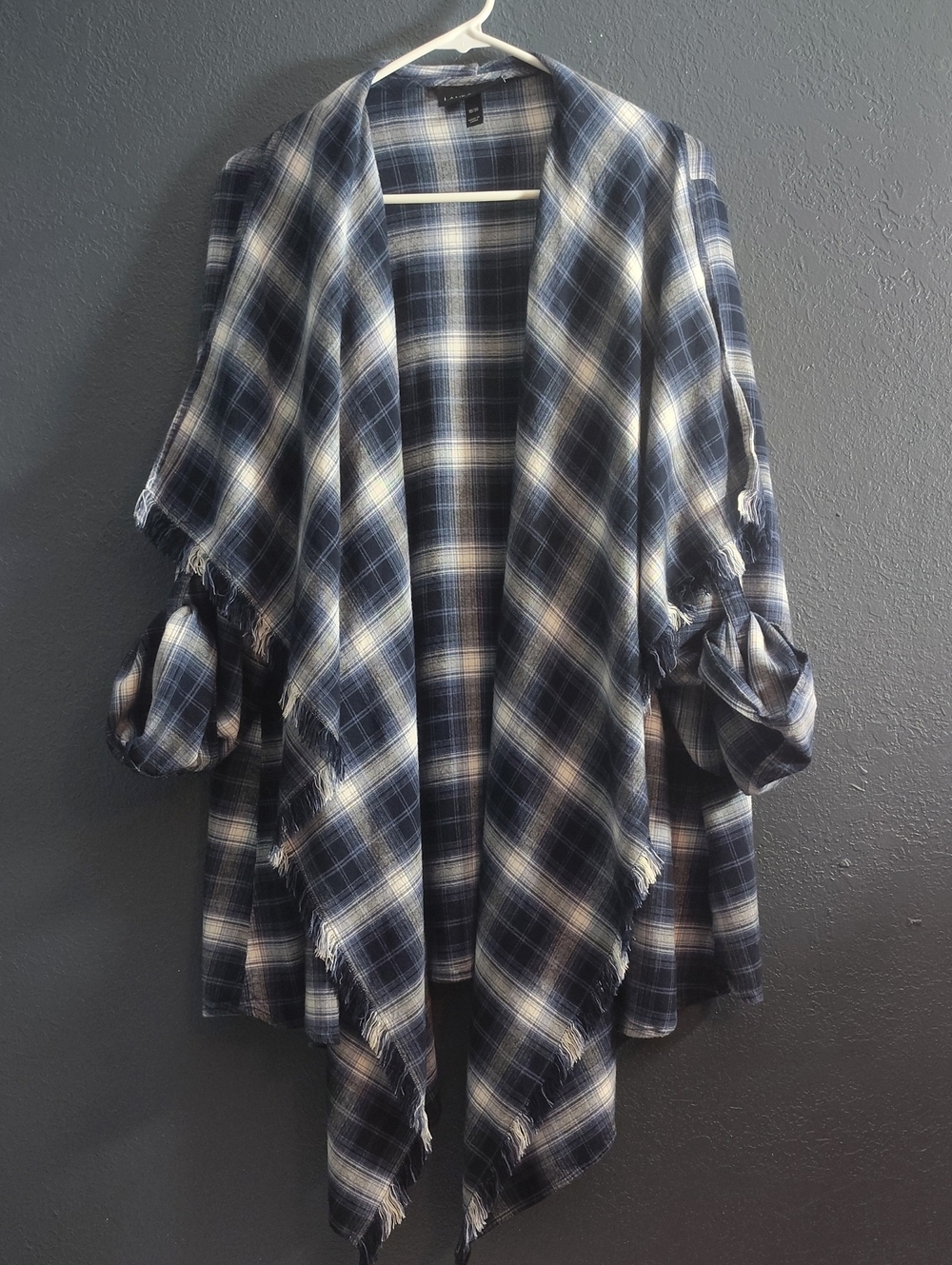 Lane Bryant Navy and White Plaid Draped Fringe Capelet Size 18/20